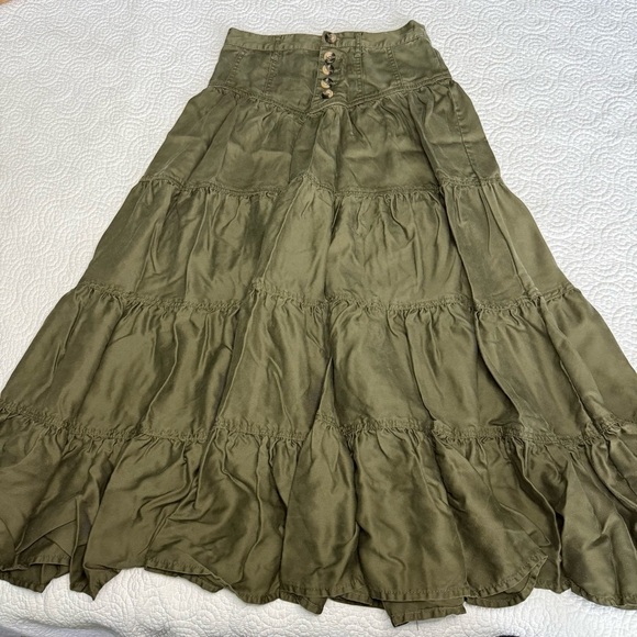 Maeve Lainey Tiered Maxi Skirt size 4 - Picture 9 of 16